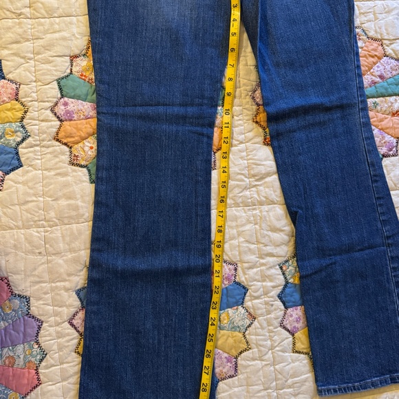 Women's Levis 515 Boot Cut Jeans Blue Mid Rise Dark Wash Cotton Blend Size 6 - Picture 13 of 14